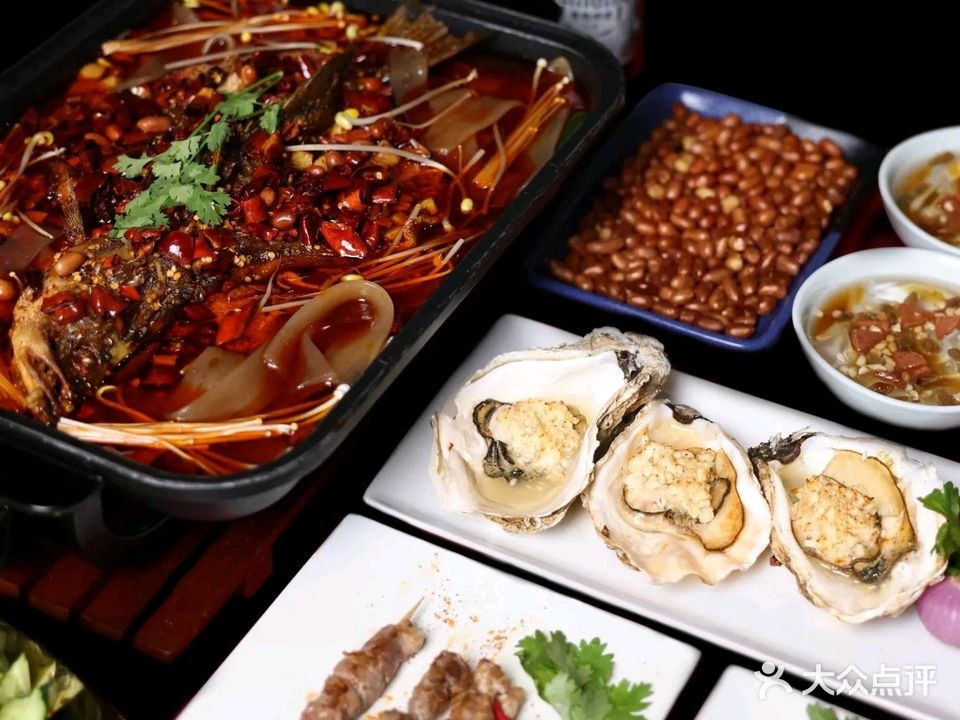 汇湾全日制自助餐厅·烧烤·烤鱼(万达嘉华酒店)