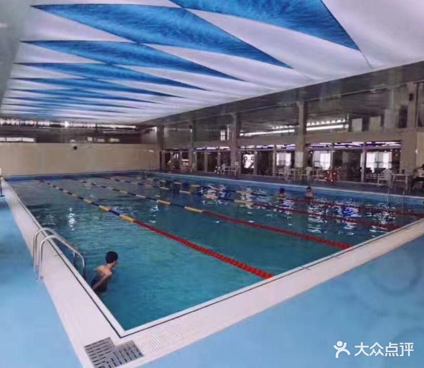 猛犸游泳健身中心