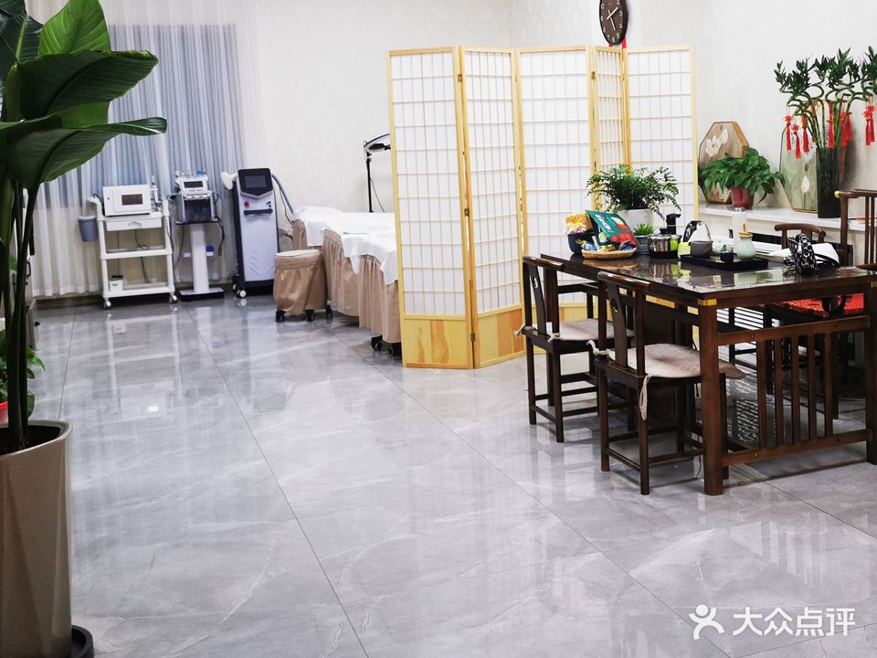 慕颜皮肤管理(翠竹园店)