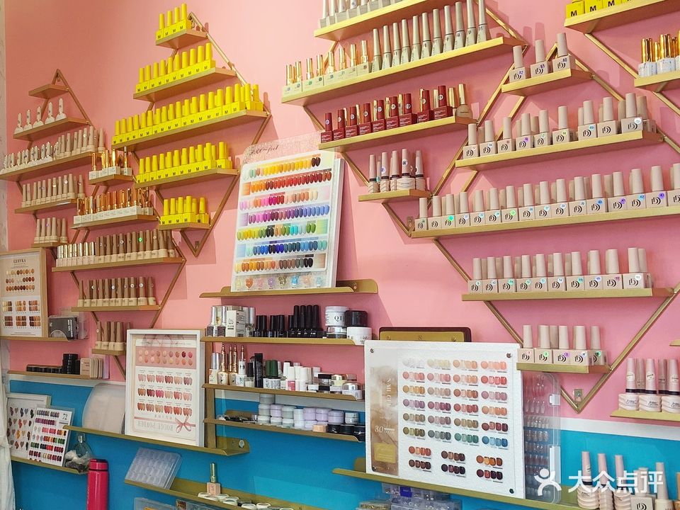 桃彩美甲美睫生活美容馆(泰阳国际商贸中心店)