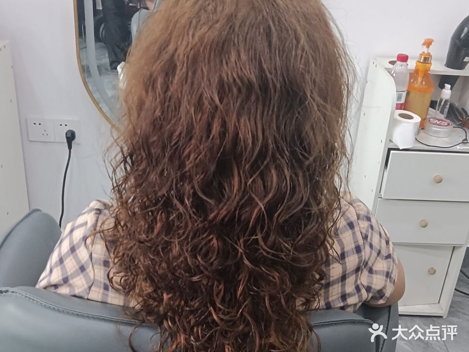 反时针专业烫染吧