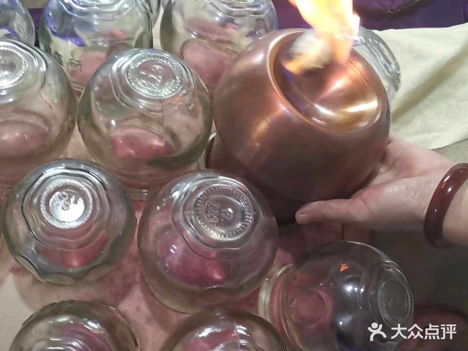 倪利利修脚店