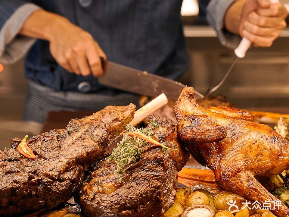 蔓园西餐厅·海鲜火锅自助晚餐(三亚泰康之家度假酒店·臻品之选)