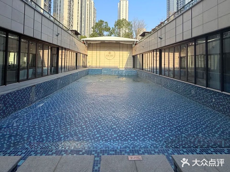 超越游泳健身