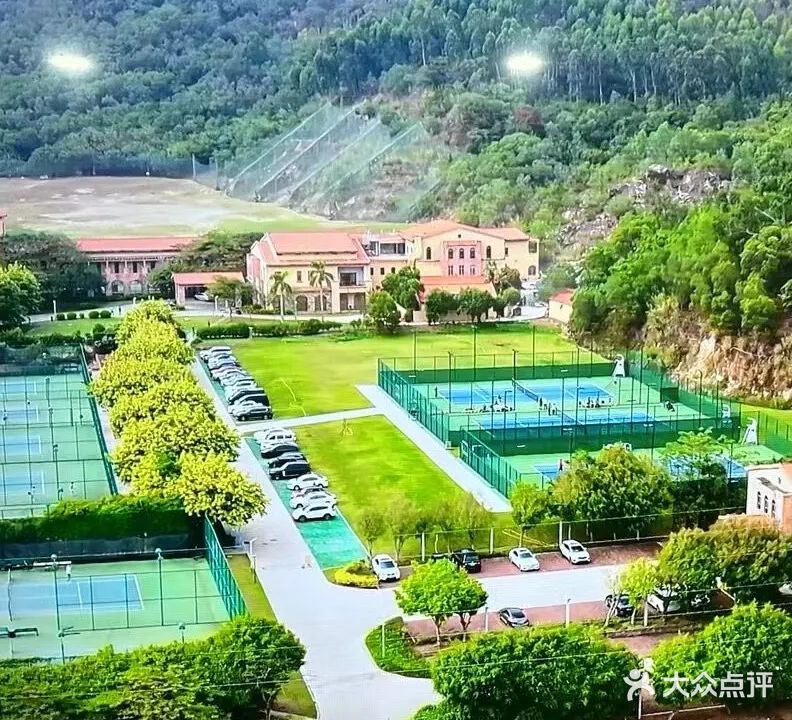 鲸丽国际网球学院(海沧校区)