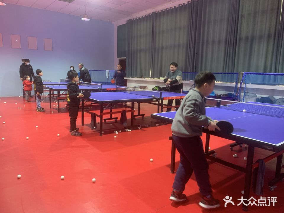 超跃少儿乒乓球俱乐部