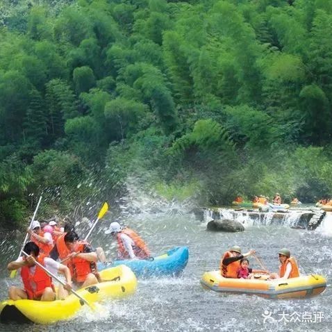 九华山冰河谷漂流