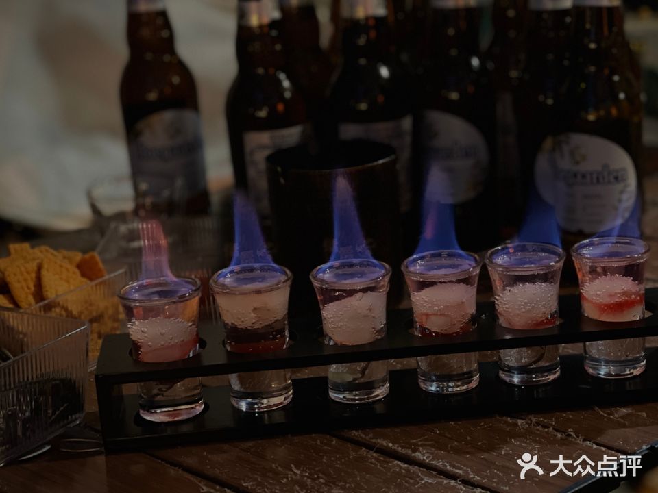 清爵·小酒馆(青白江店)