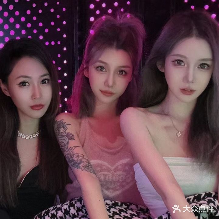 彼岸花KTV