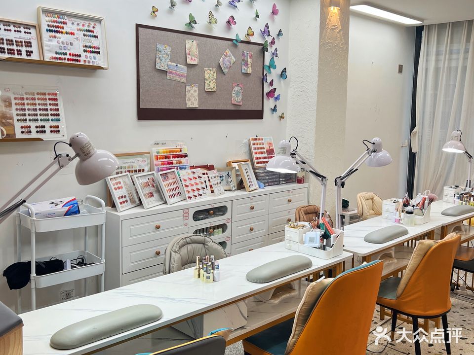 柠柠美甲工作室
