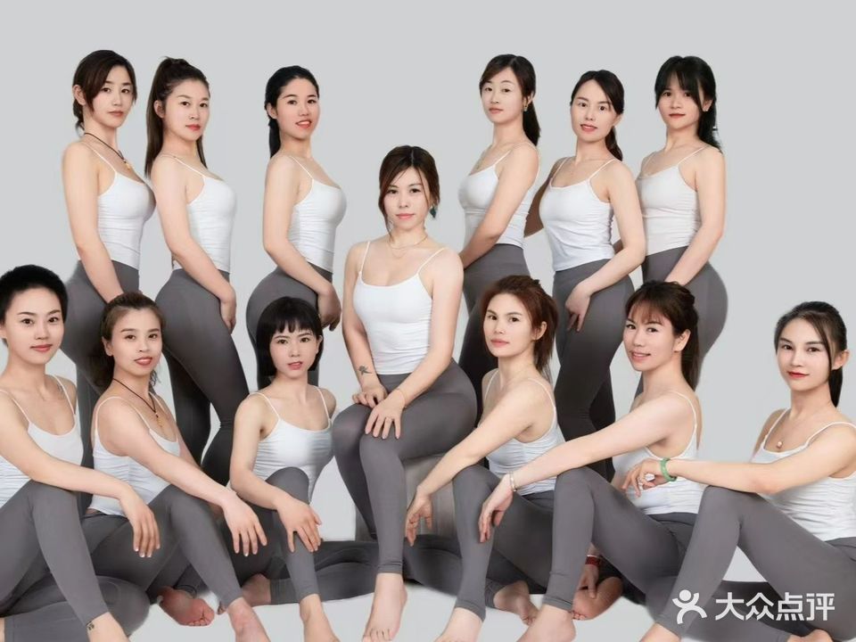 玲玲塑型瑜伽馆(皇家公馆店)