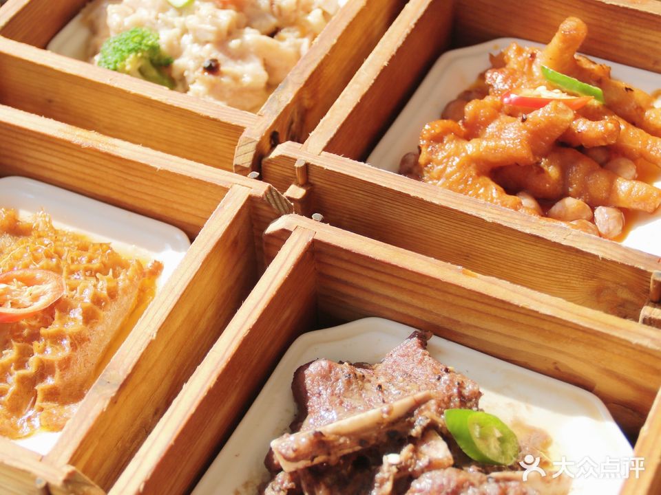 比邻餐厅·黑龙滩环球融创英迪格酒店