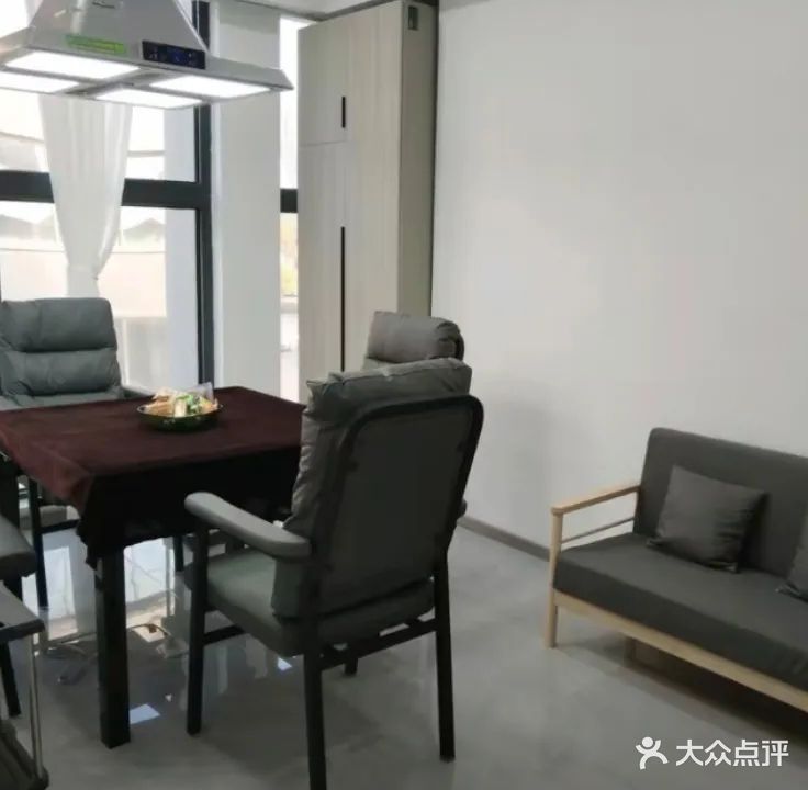 彬燕棋牌会所