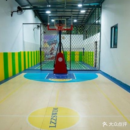 新阳游泳馆训练基地(晋江体育中心店)