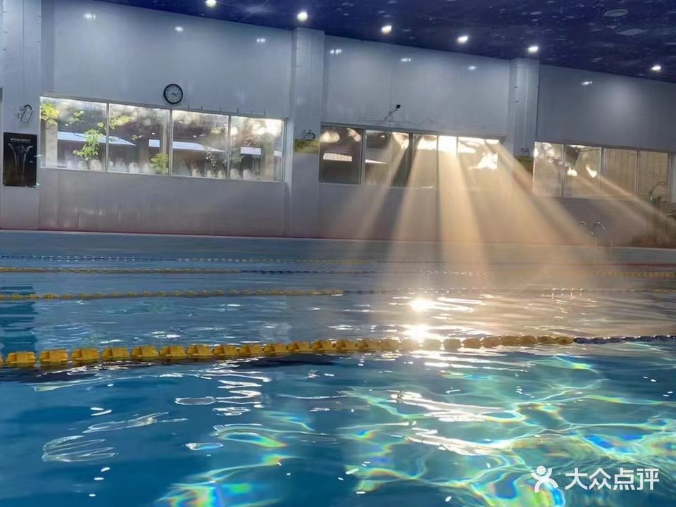 壹号游泳馆