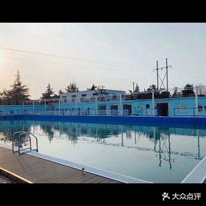 南湖游泳馆