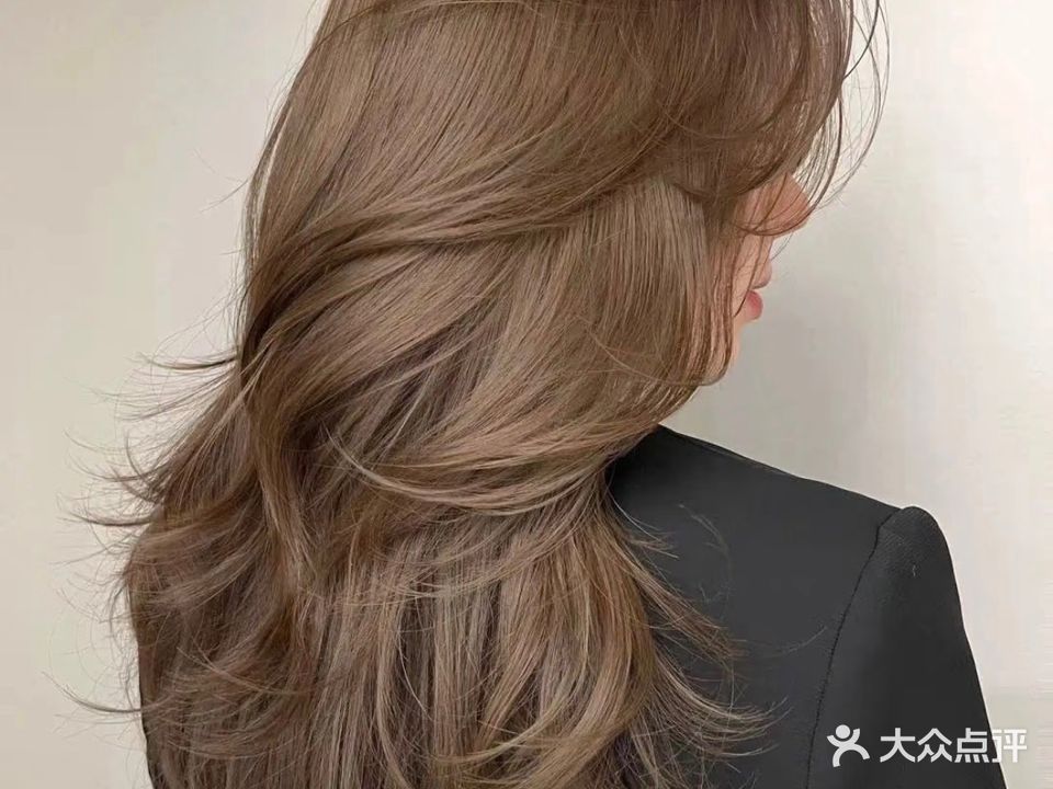 纤艺私人定制美发名店