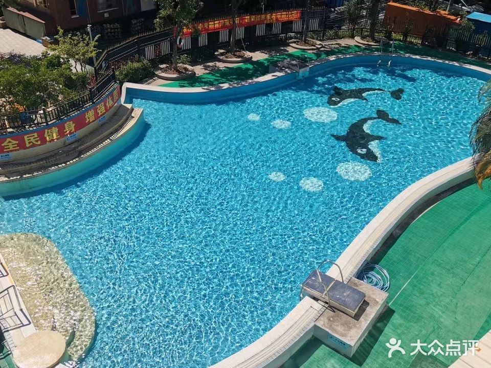 南沙区丰庭花园游泳池