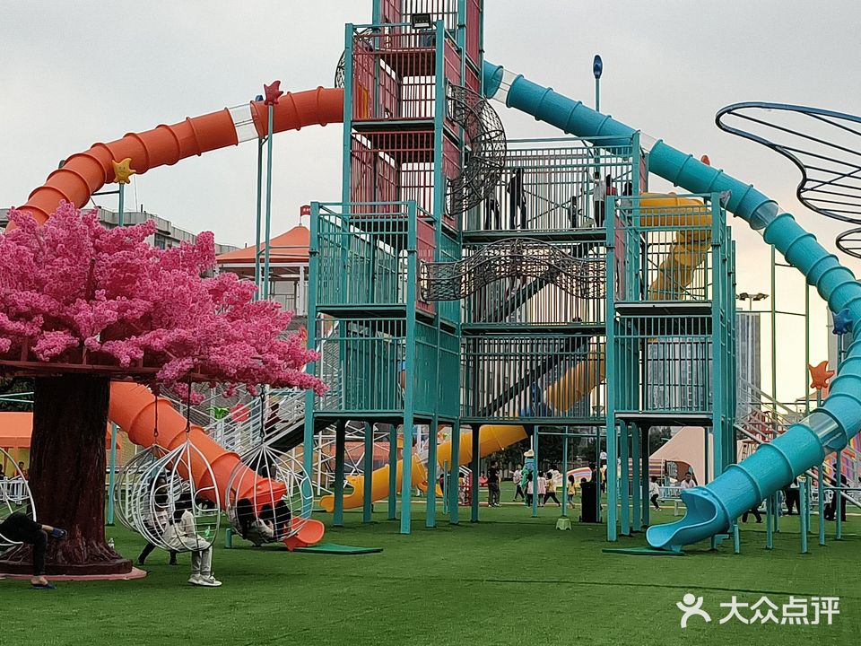 贝趣亲子乐园(遂溪店)