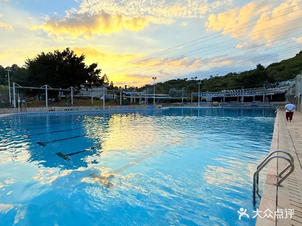 游泳场