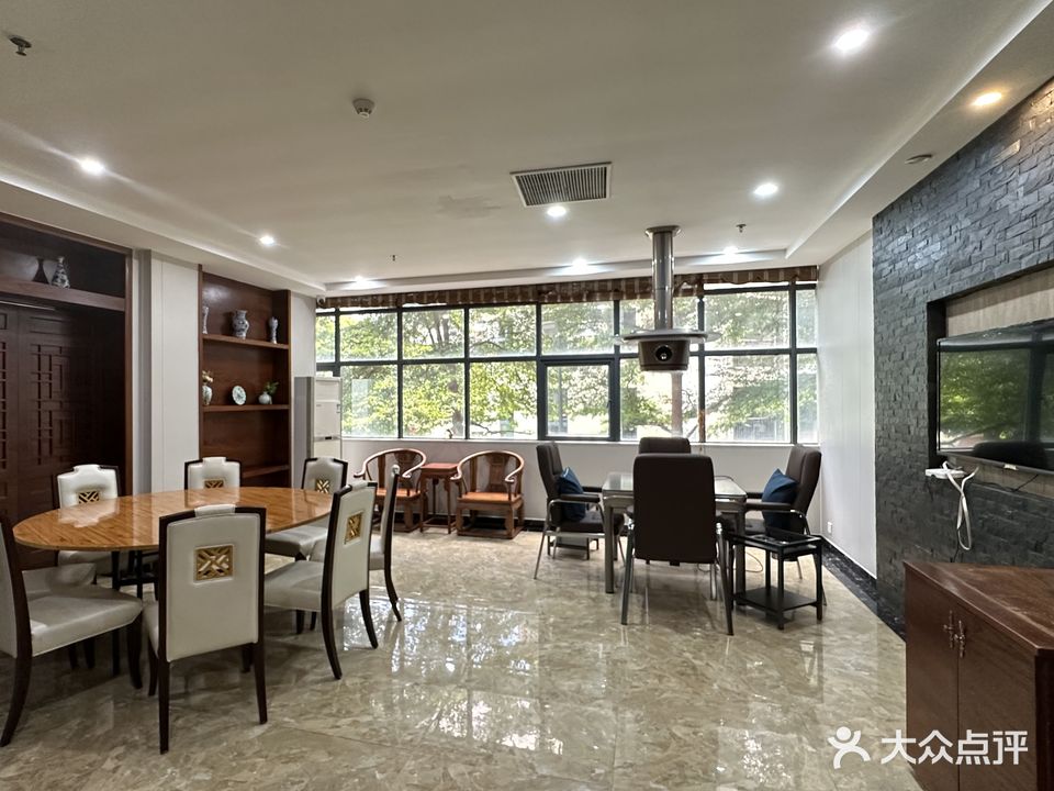 满堂红桌球棋牌(合欢大厦店)