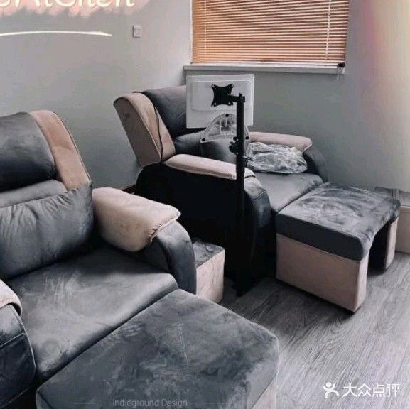 云滼可视采耳养生馆(万达广场店)