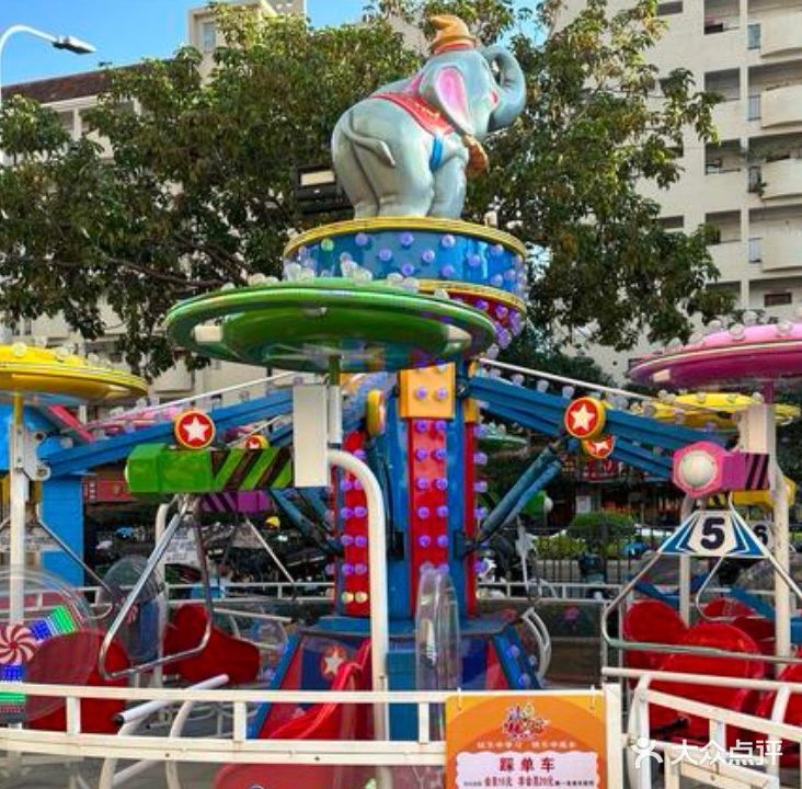 欢堡城儿童乐园(港汇商业店)