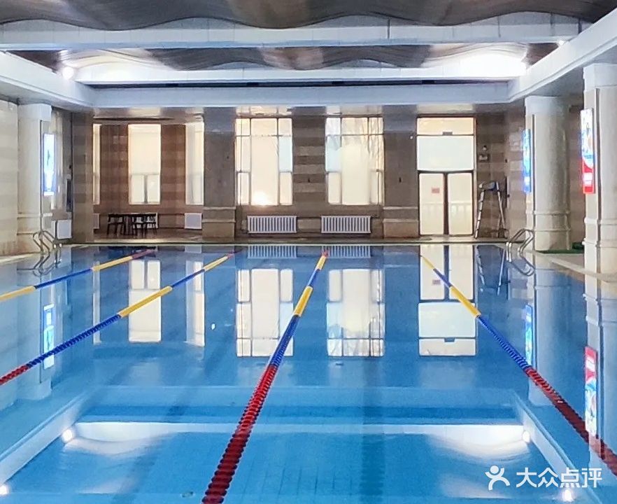 名都游泳健身会所