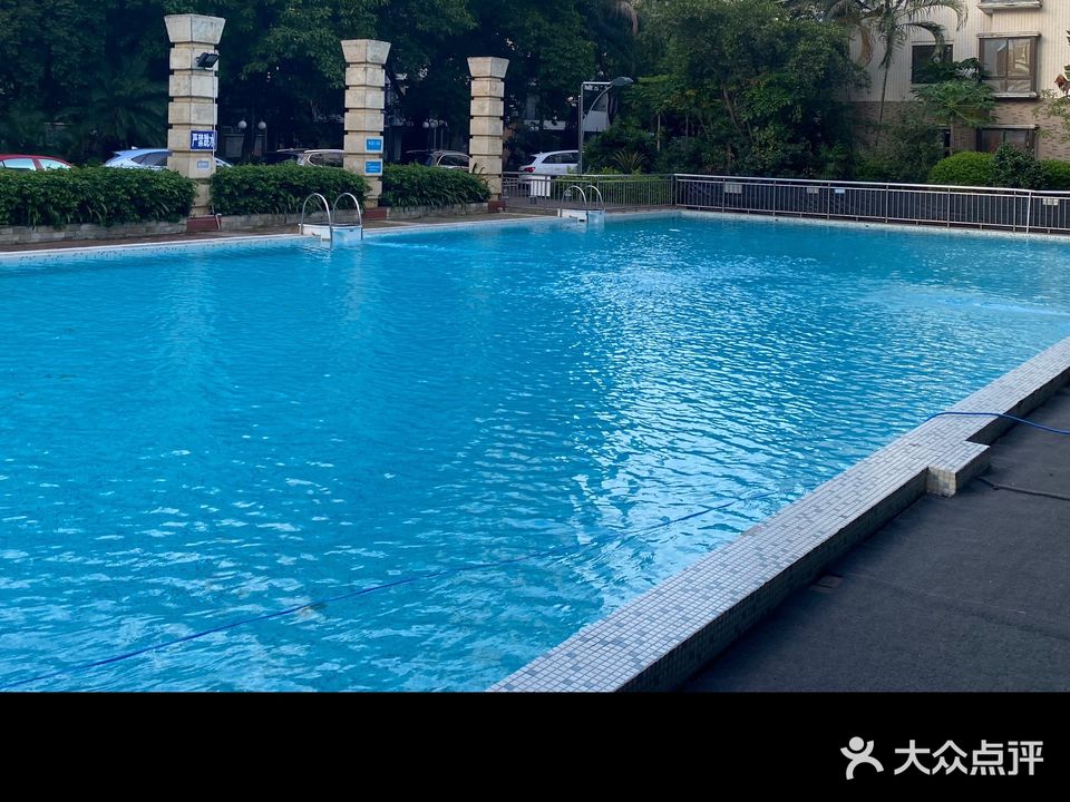 香格里拉游泳池