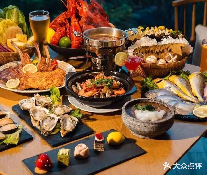 万荟轩龙虾海鲜火锅自助餐厅·深圳湾万怡酒店