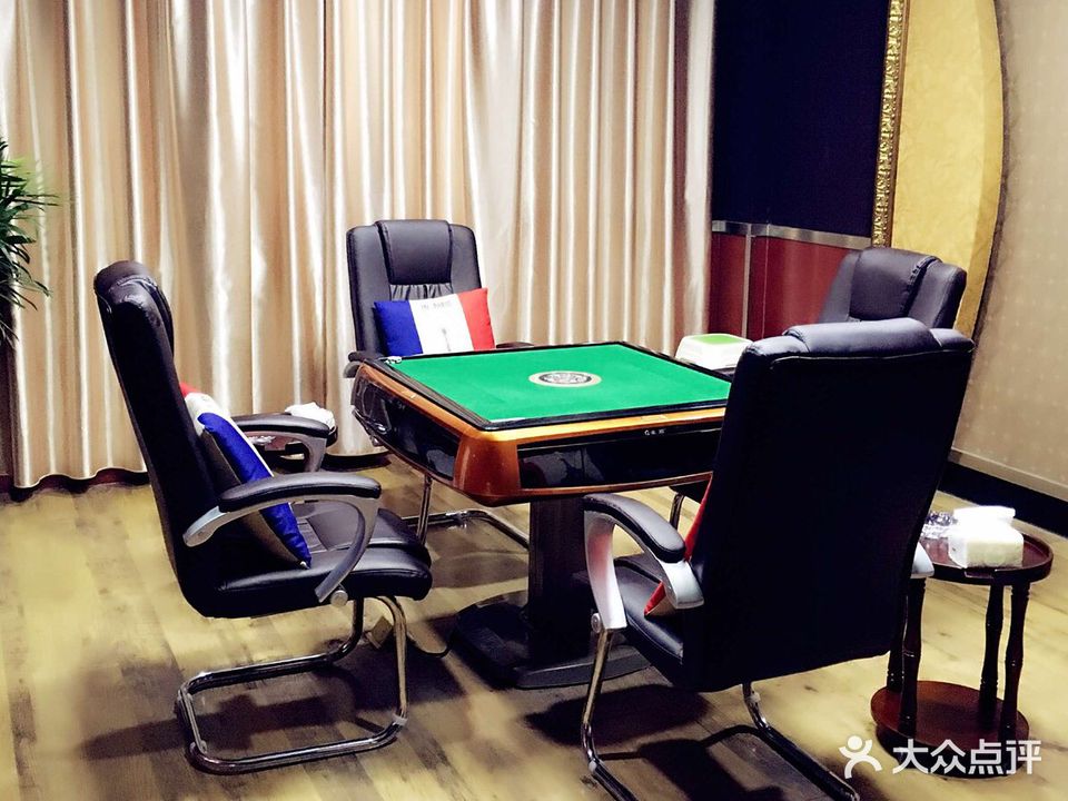 顺发棋牌麻将馆