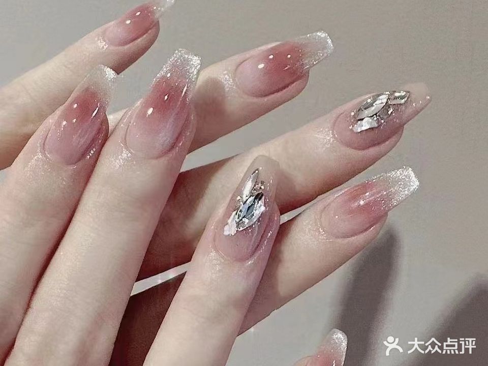 玉指美甲(南城街店)