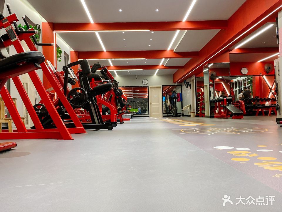 零距离瑜伽普拉提私教健身工作室