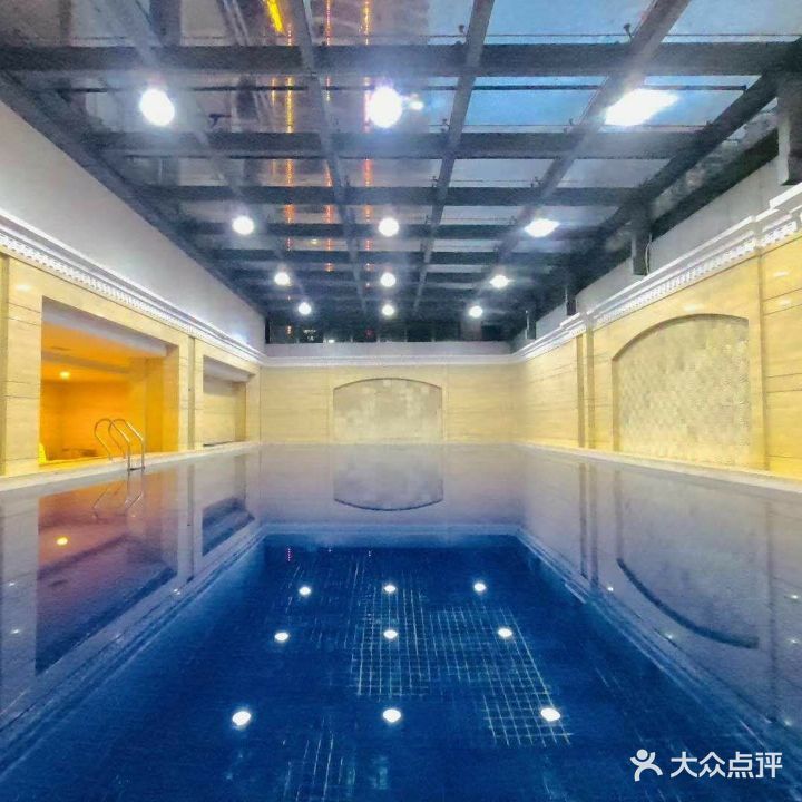 水魔方游泳健身世贸店