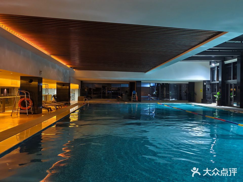 佛山岭南天地康得思酒店-游泳池