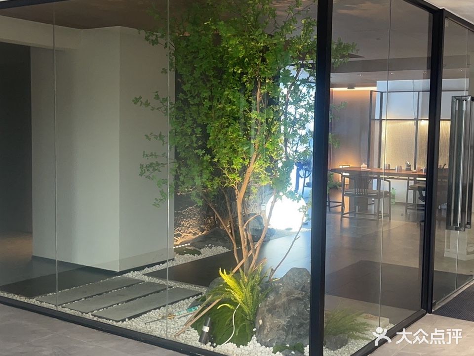 鼎盛国际娱乐会所