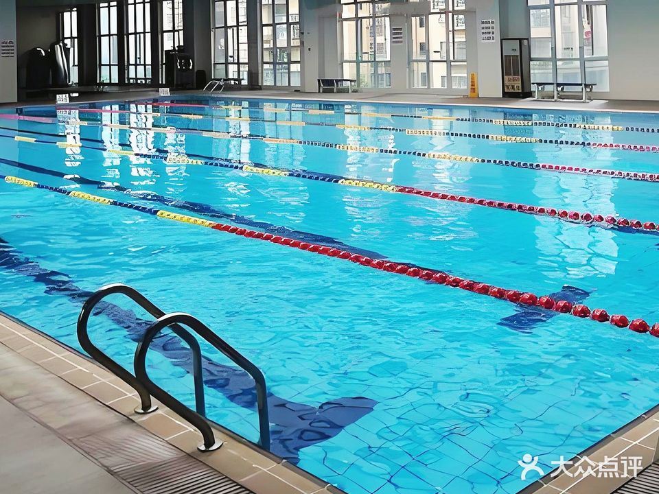 飞领时代游泳(五四路店)