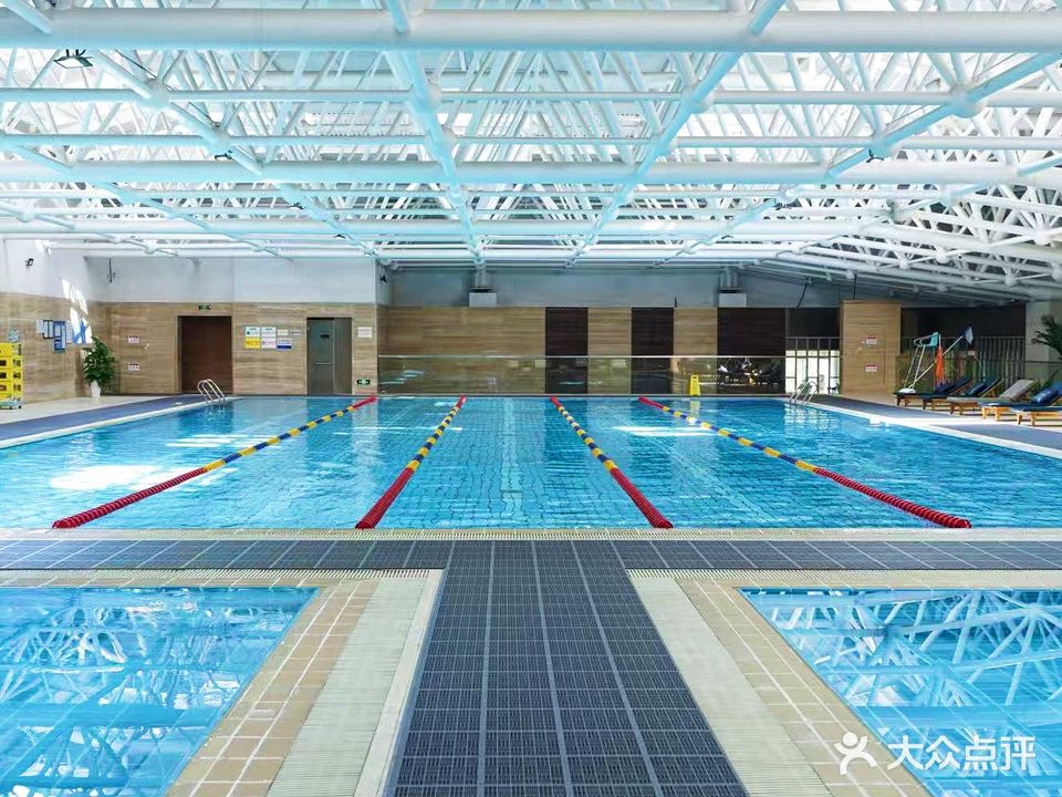 龙之梦酒店游泳健身中心