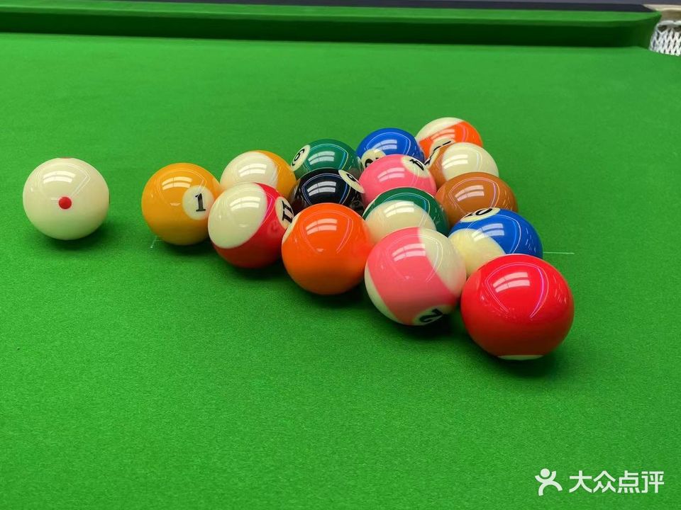 英豪台球俱乐部