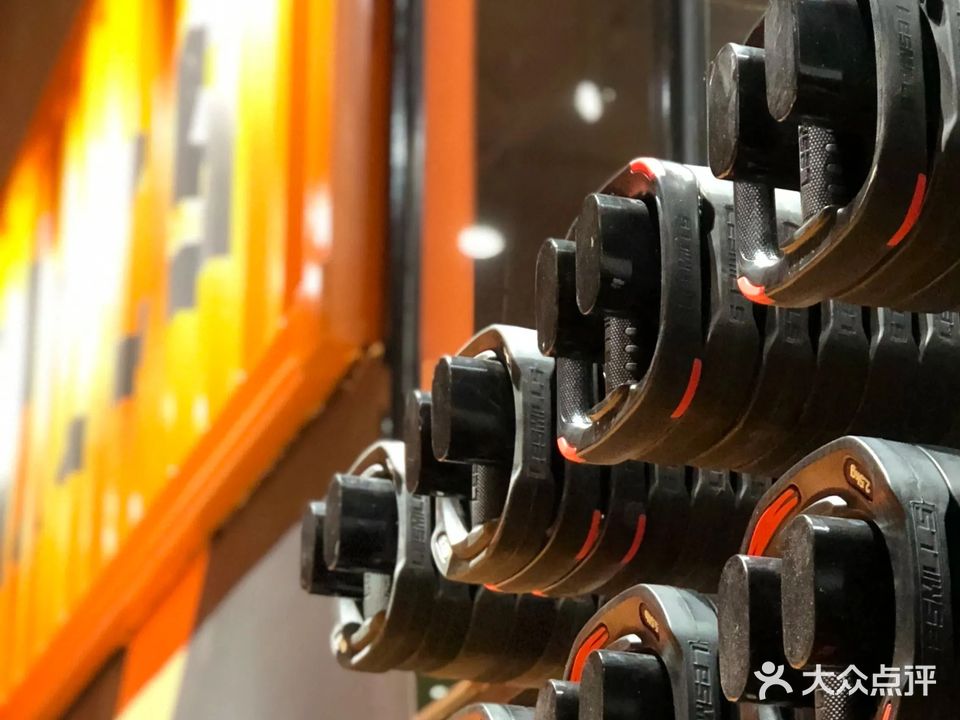 魔力橙健身(金湖广场店)