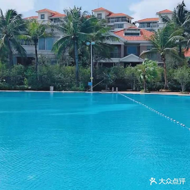 映湖山庄游泳池(水濂山水库内)