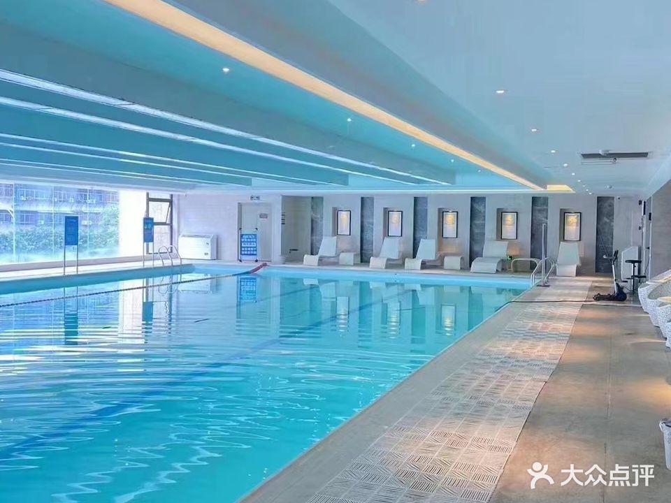 汕头国际大酒店·康体中心游泳健身房