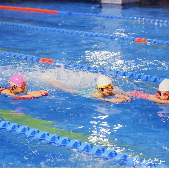 上县村头铺游泳池