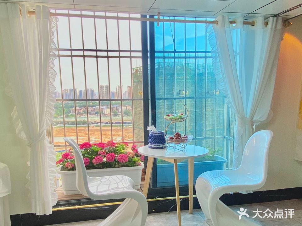 楚绣纹身工作室(盛标·陈东购物中心店)