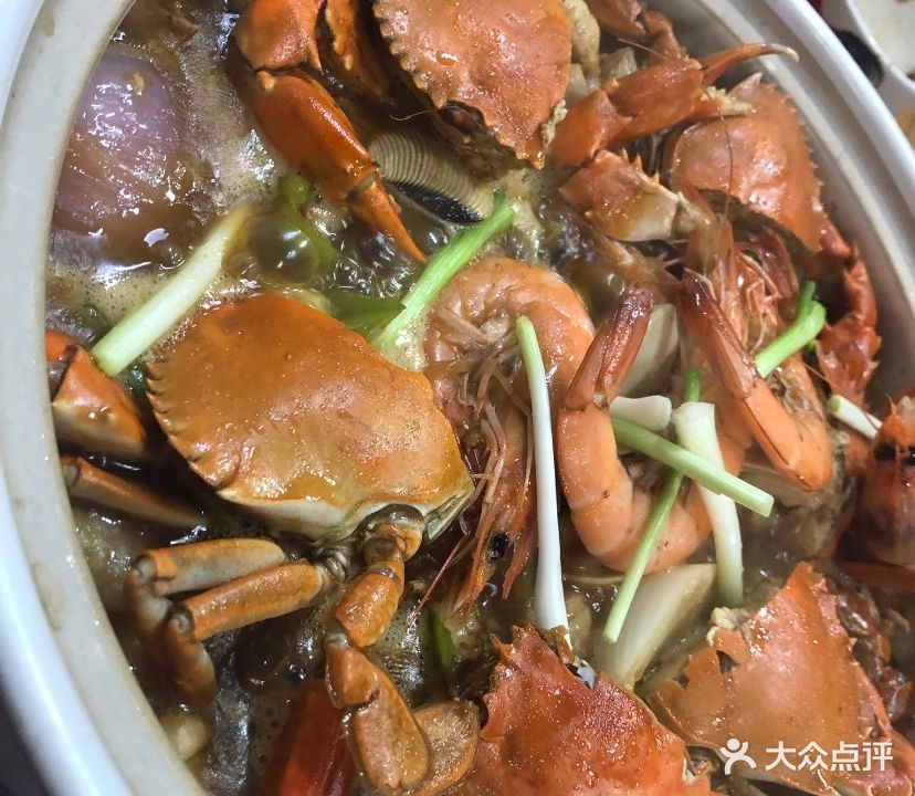 德叔蟹煲鸡菇菌饭店