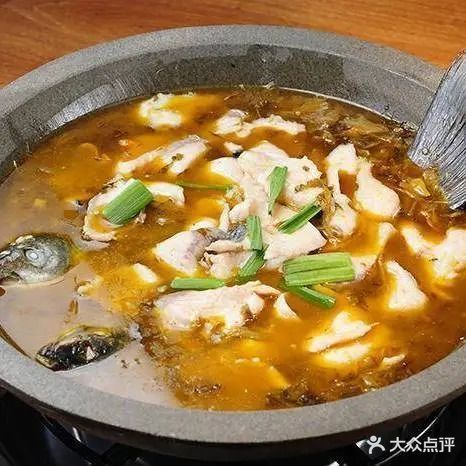 好世界石锅鱼(凤凰街一分店)