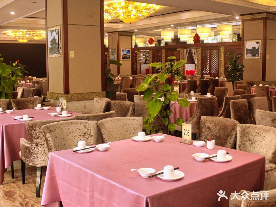 玉林凤林国际大酒店(云天宫会展中心店)