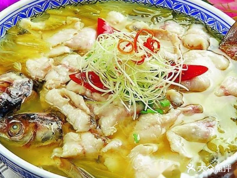 阿四饭店(徽州新时代商贸广场东北)