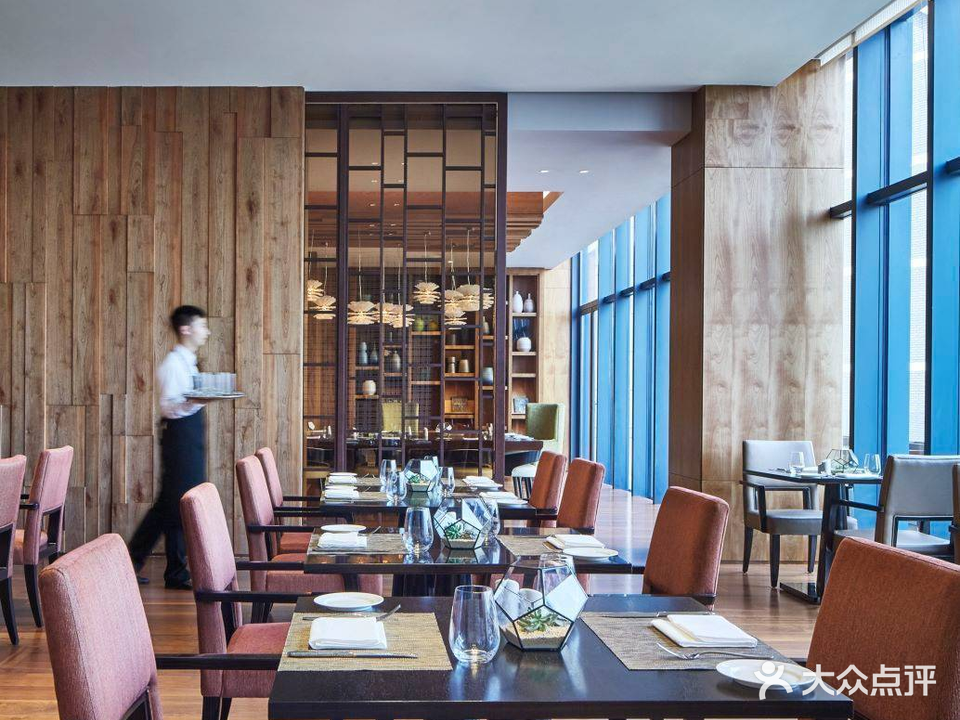 新骏景万豪酒店-都会尚膳西餐厅