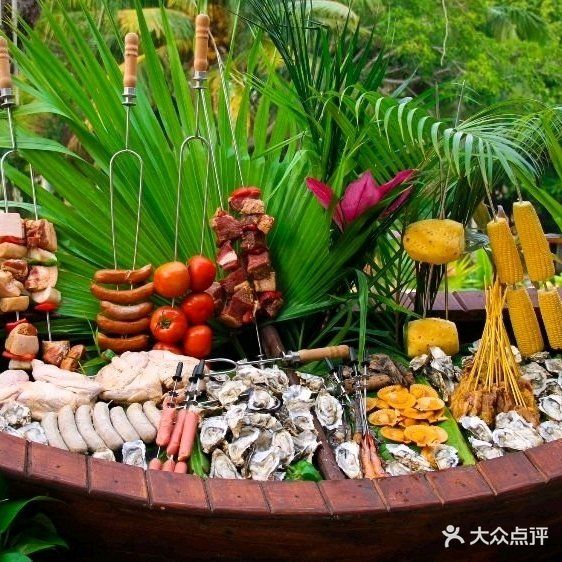 左岸湖畔烧烤自助晚餐(亚龙湾铂尔曼酒店)